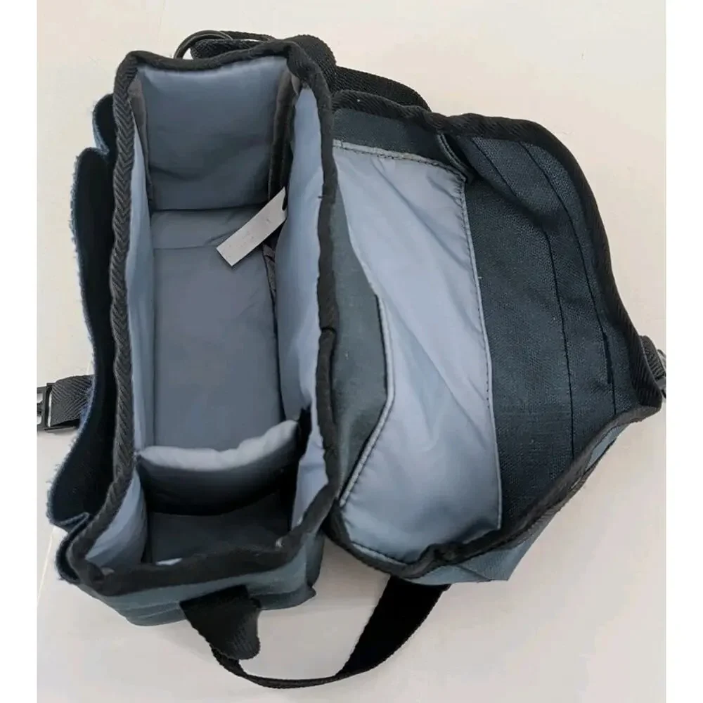 Vivitar 8090-2 CC Deluxe Camera Bag Padded Accessory Storage Crossbody Pouch